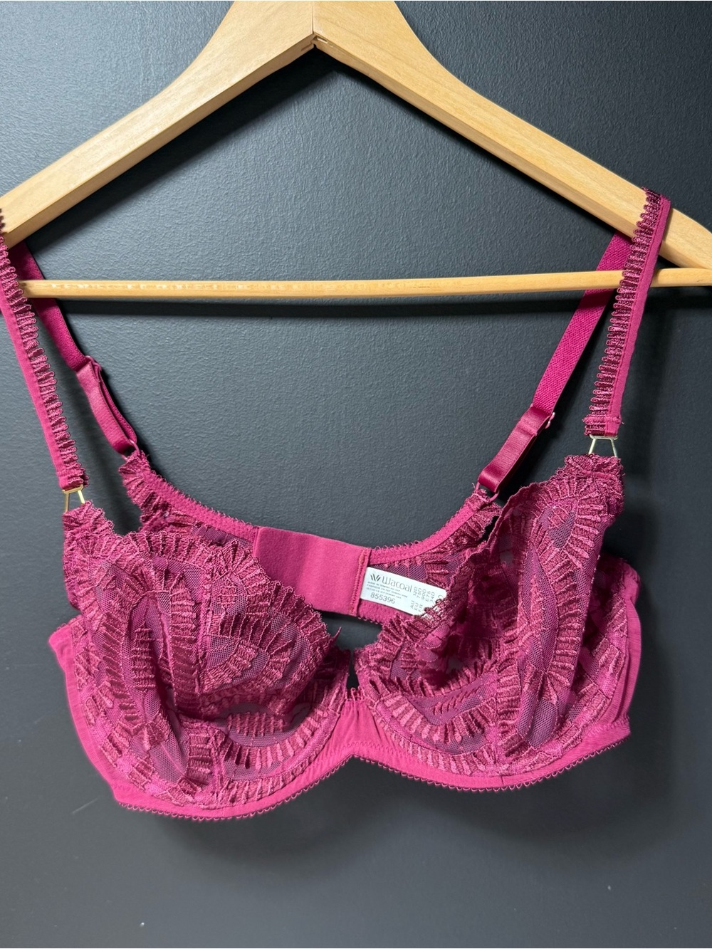 Wacoal Visual Effects Minimizer Underwire Bra